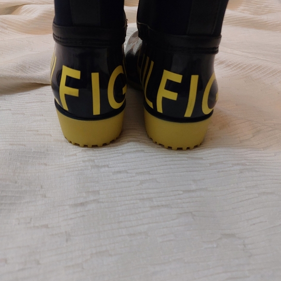Tommy Hilfiger rain boots size 7 - Picture 7 of 9